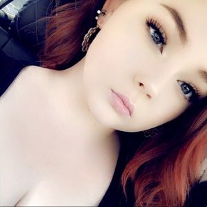 Meet your Posher, Caitlin